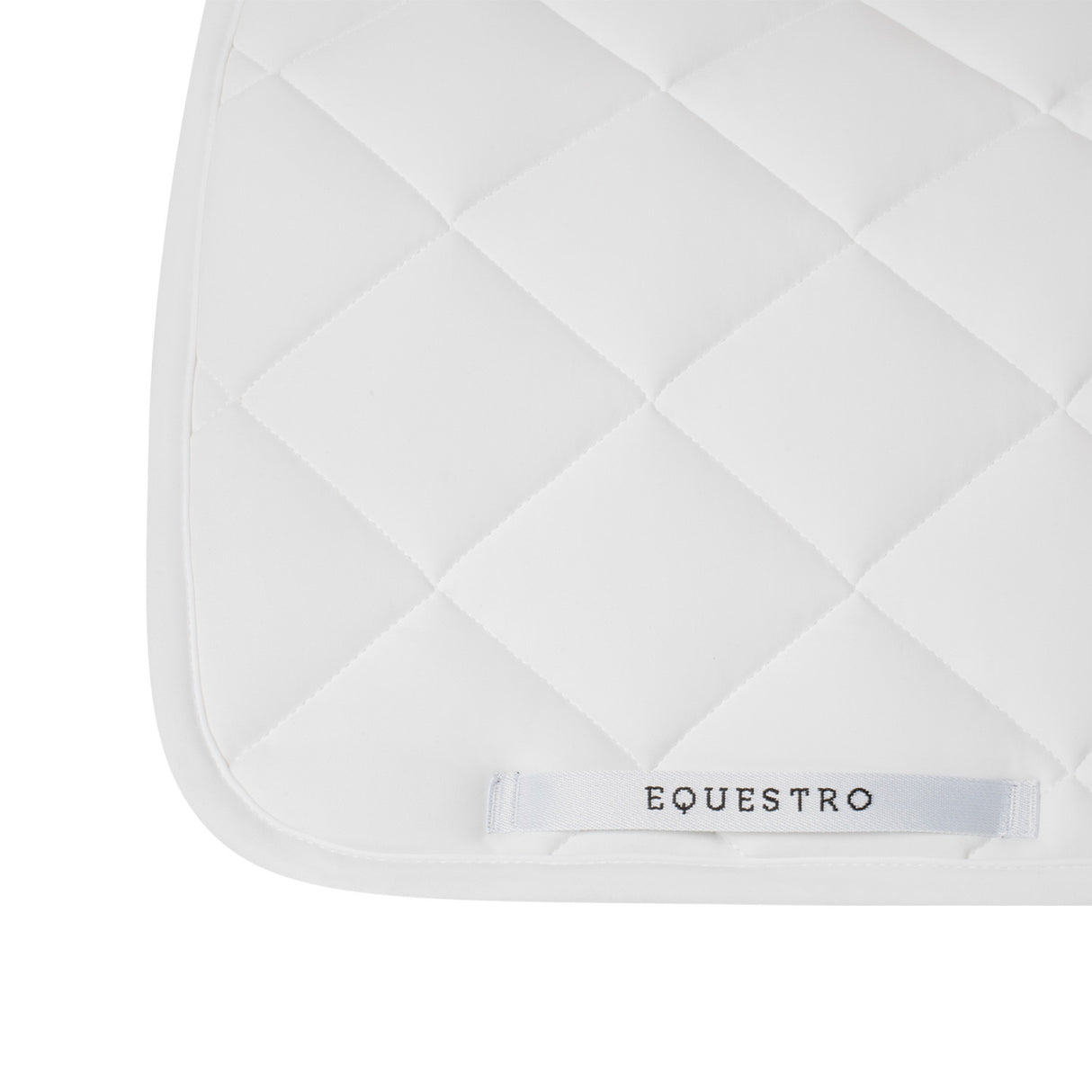 Dressage saddle pad with diamond quilting