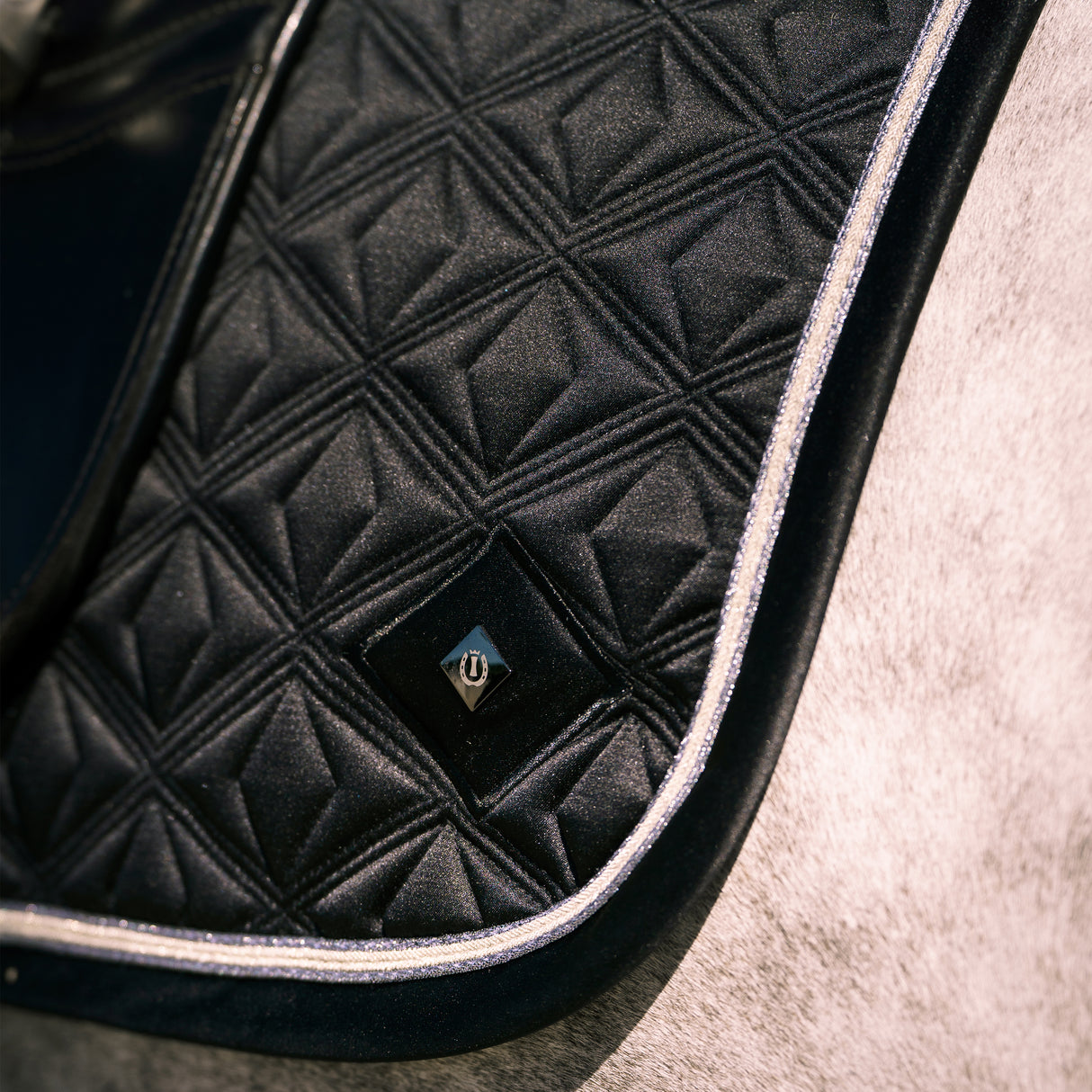 Imperial Riding Lenny GP Saddle Pad #colour_black