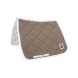 Dressage saddle pad with diamond quilting