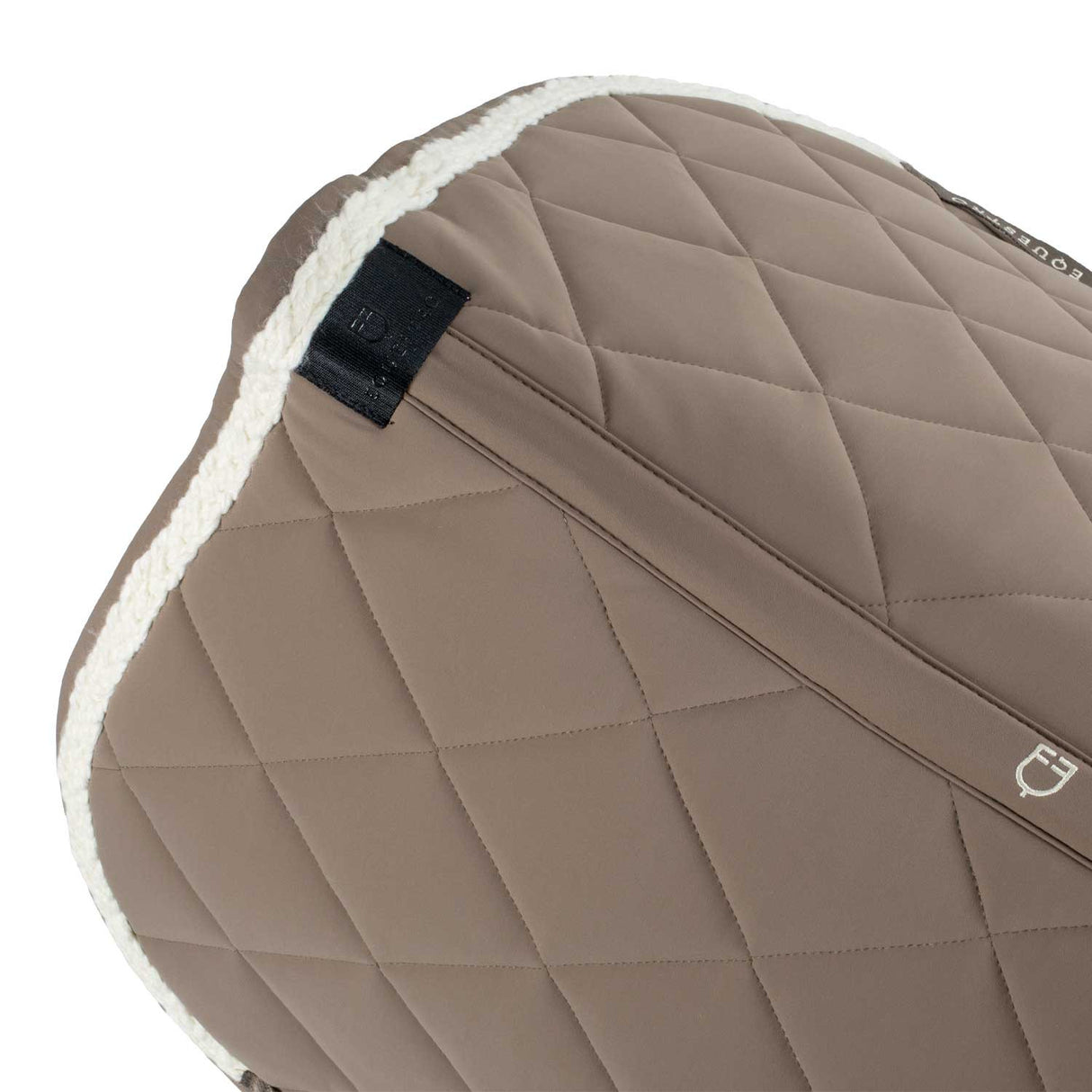 Braided cord jumping saddle pad