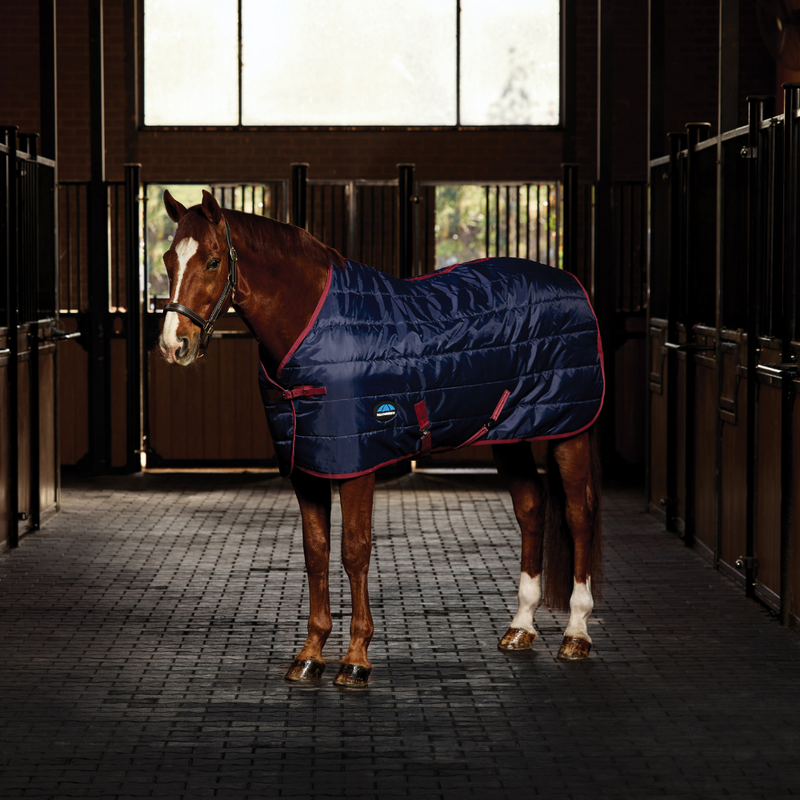 Weatherbeeta Comfitec 210D Channel Quilt 100G Standard Neck Stable #colour-navy-burgundy